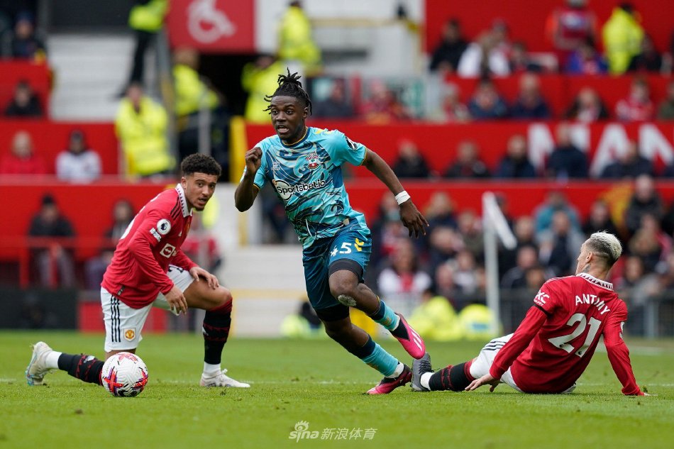 更是一个新 更是一个新